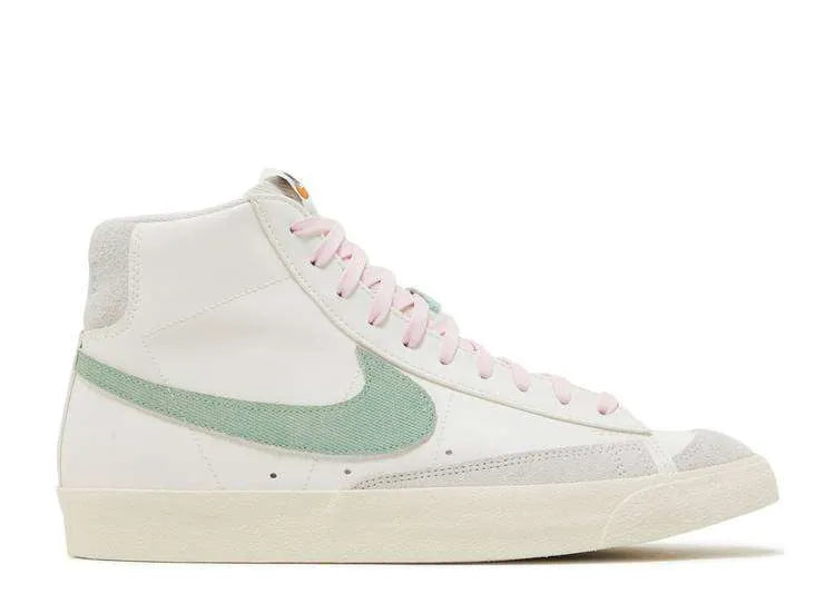77′ ‘CERTIFIED FRESH SAIL ENAMED GREEN’