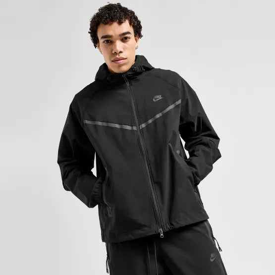 NIKE TECH FLEECE