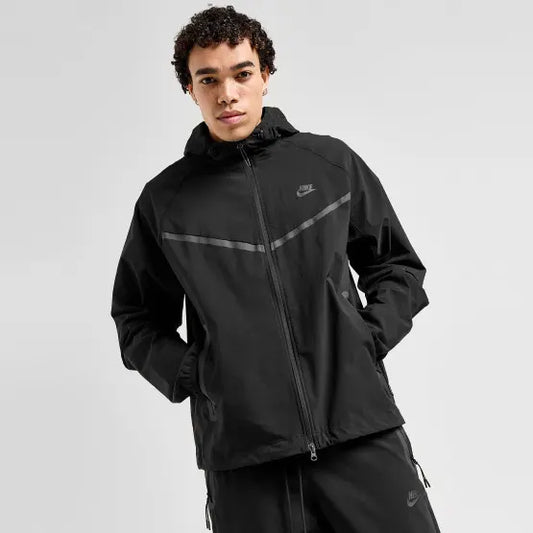 NIKE TECH FLEECE
